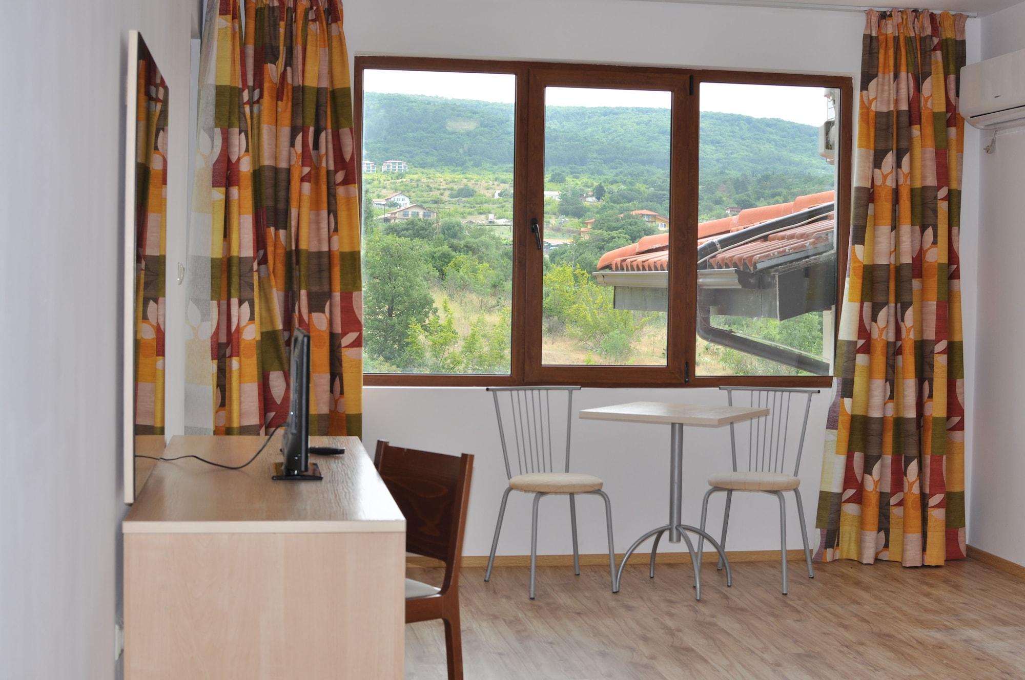 Gardenia Hills Hotel Sunny Beach Esterno foto